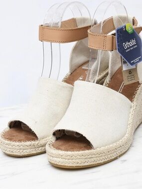 Toms Marisol Wedge Sandal/ Size 7/ White/ beige
